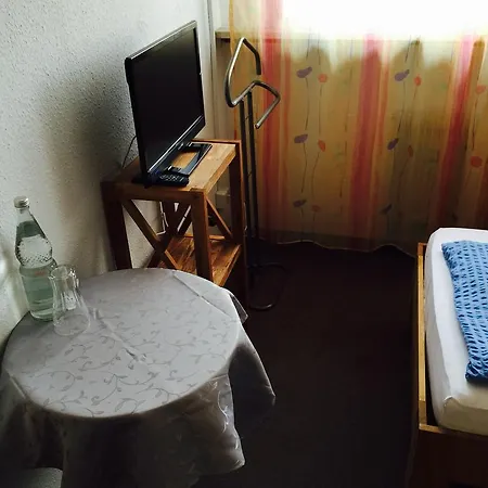 מלון Hotel-zahringerstube נוינבורג אם ריין