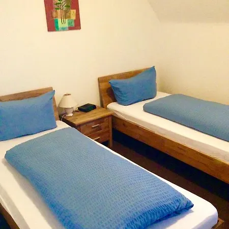 Hotel-zahringerstube נוינבורג אם ריין