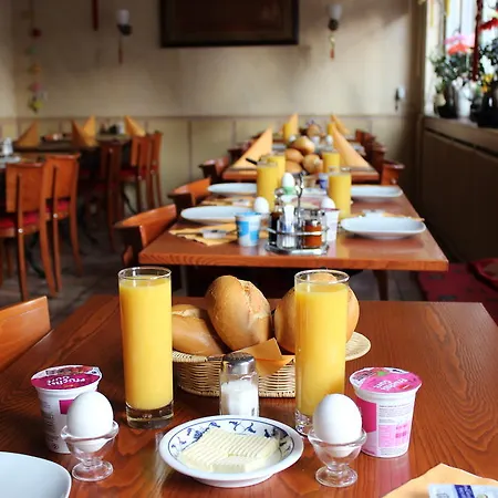 Hotel-zahringerstube נוינבורג אם ריין